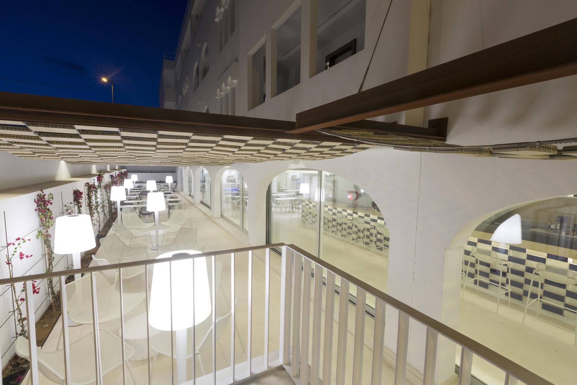 Ebano Hotel Apartments & Spa (Adults Only) Плая ден Боса Екстериор снимка