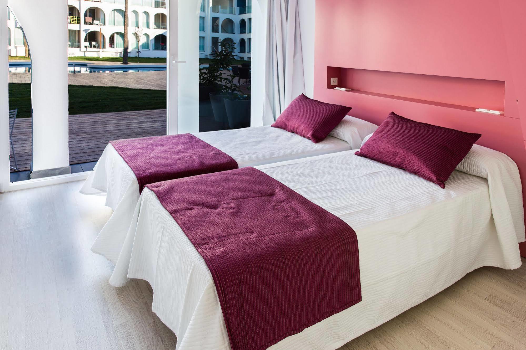 Ebano Hotel Apartments & Spa (Adults Only) Плая ден Боса Екстериор снимка